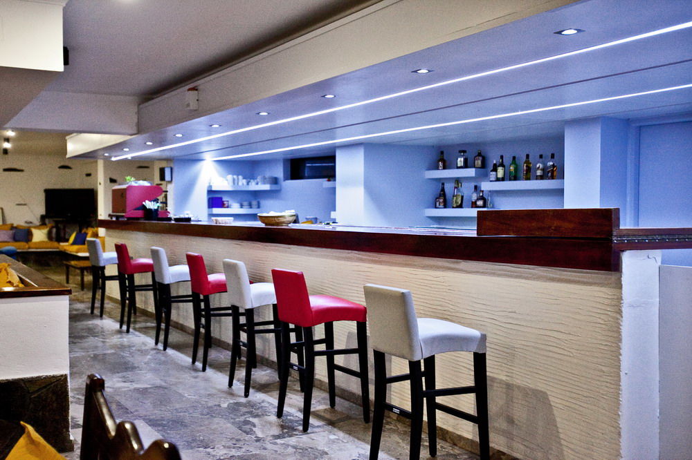 Aeolos Bay Hotel Tinos Restaurant photo