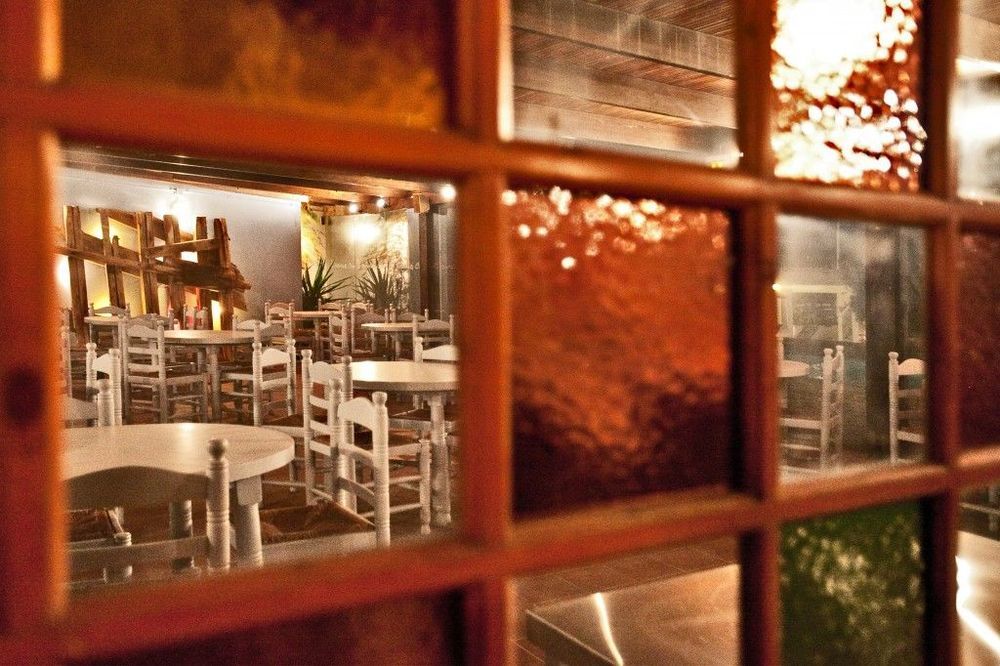 Aeolos Bay Hotel Tinos Restaurant photo