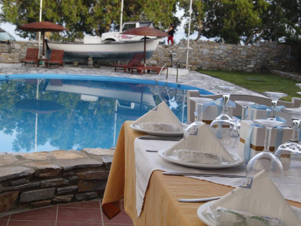 Aeolos Bay Hotel Tinos Exterior photo