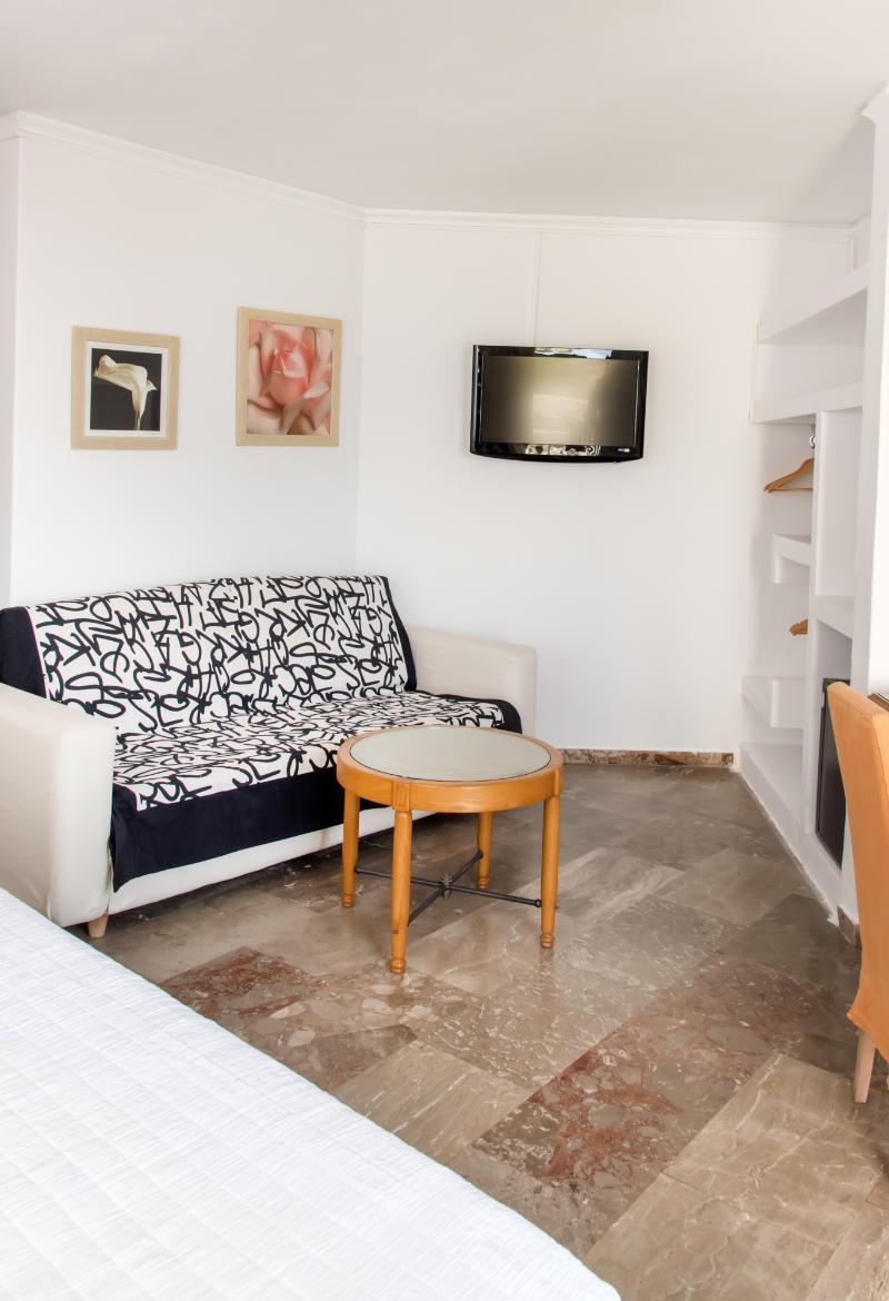Aeolos Bay Hotel Tinos Exterior photo