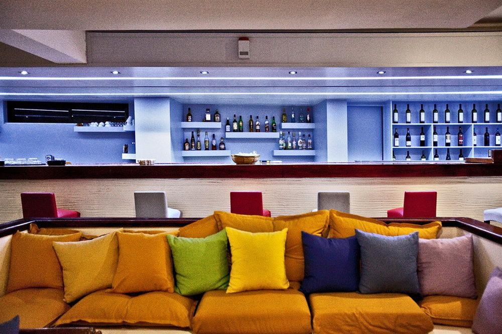 Aeolos Bay Hotel Tinos Restaurant photo