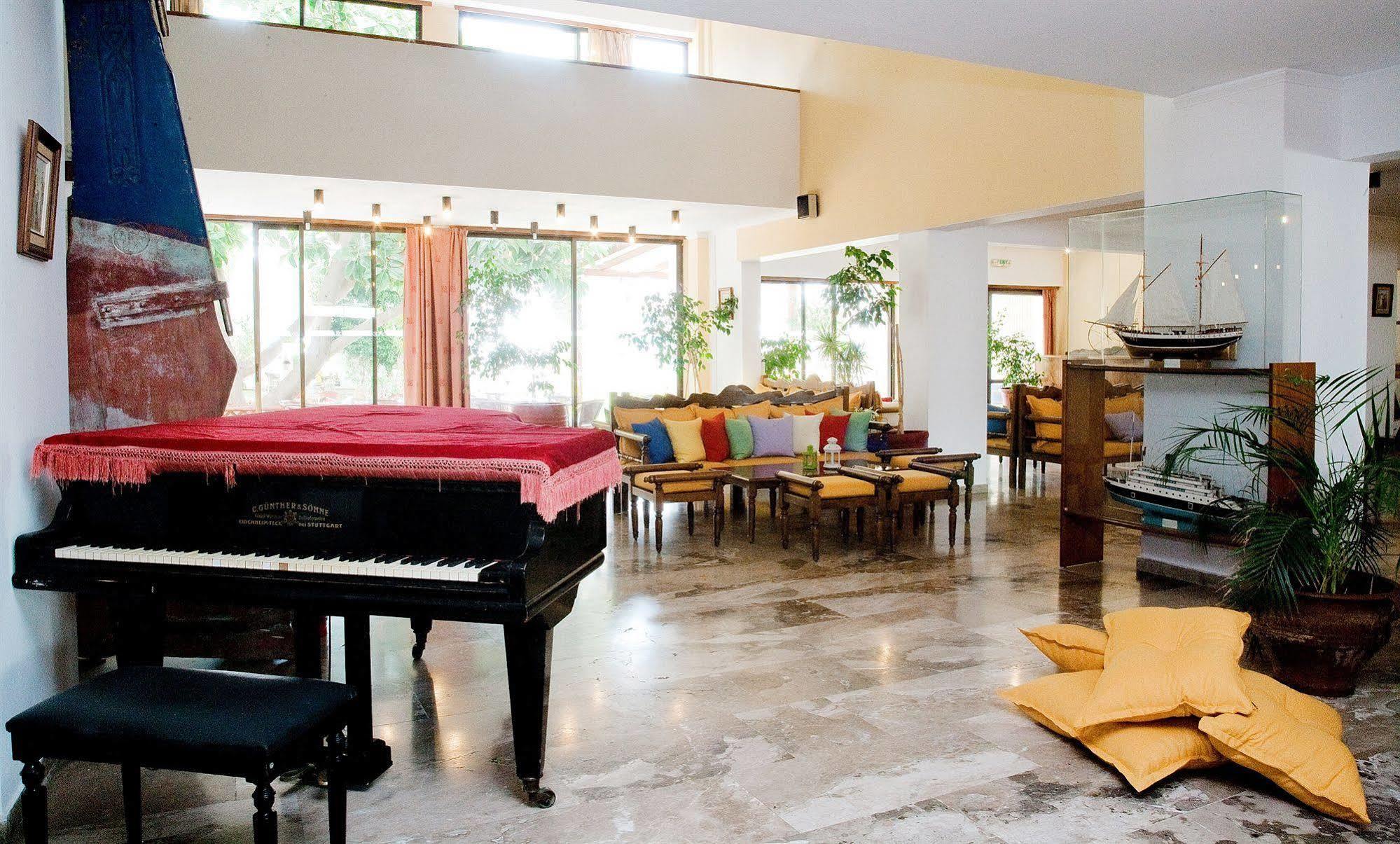 Aeolos Bay Hotel Tinos Interior photo