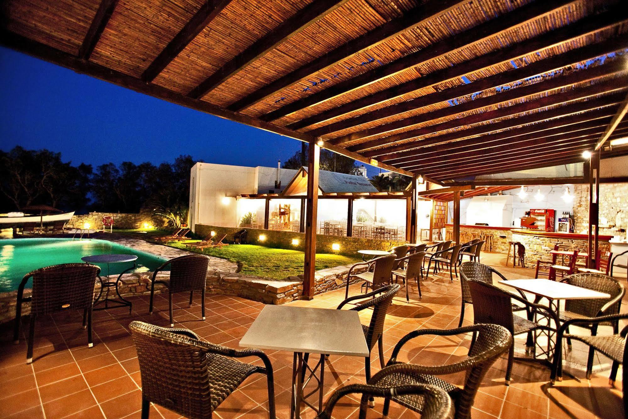 Aeolos Bay Hotel Tinos Restaurant photo