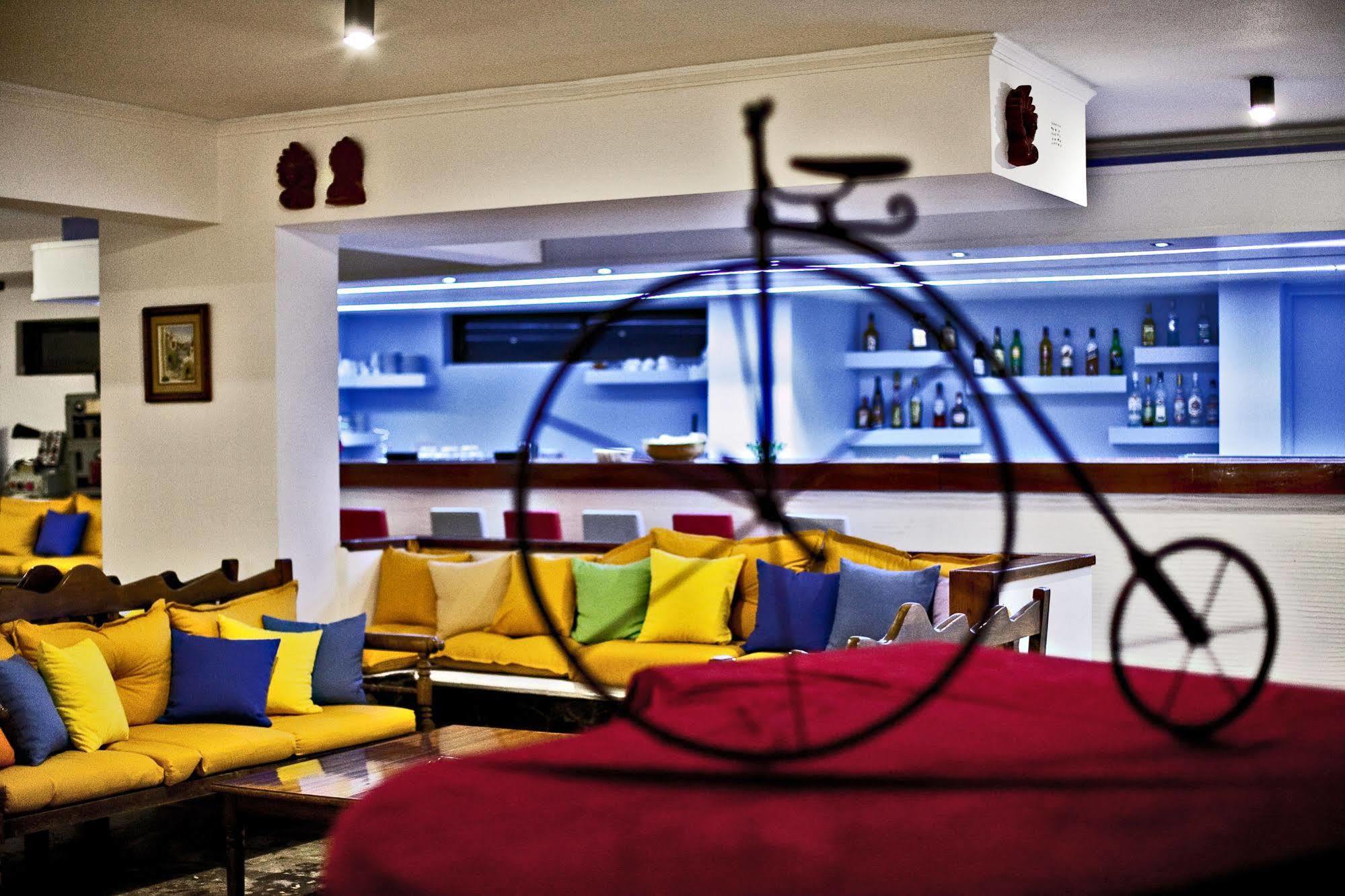 Aeolos Bay Hotel Tinos Restaurant photo